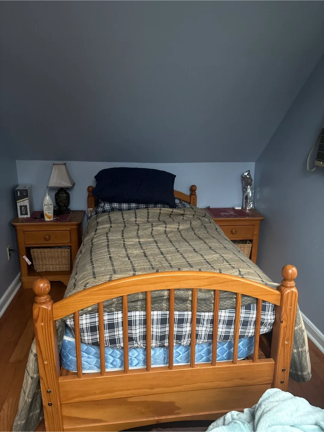 Bedroom Furniture Set