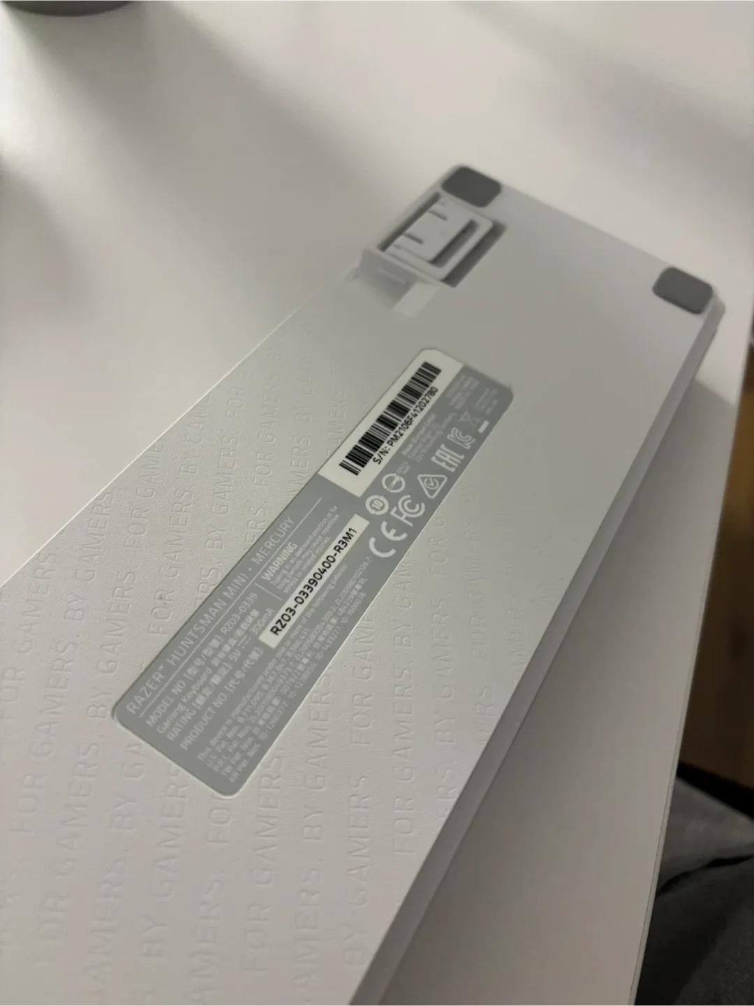 Razer Huntsman Mini 60% Keyboard - Mercury White image indicator(2)