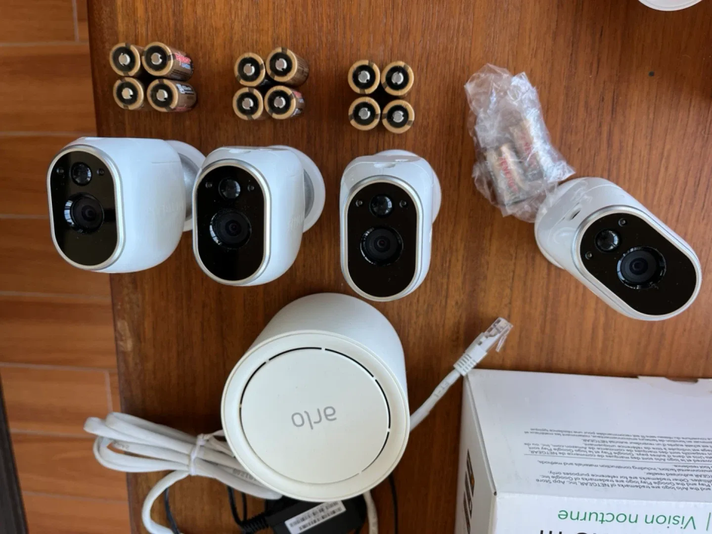 Arlo 4 Wire-Free HD Security Cameras + Accessories image indicator(4)
