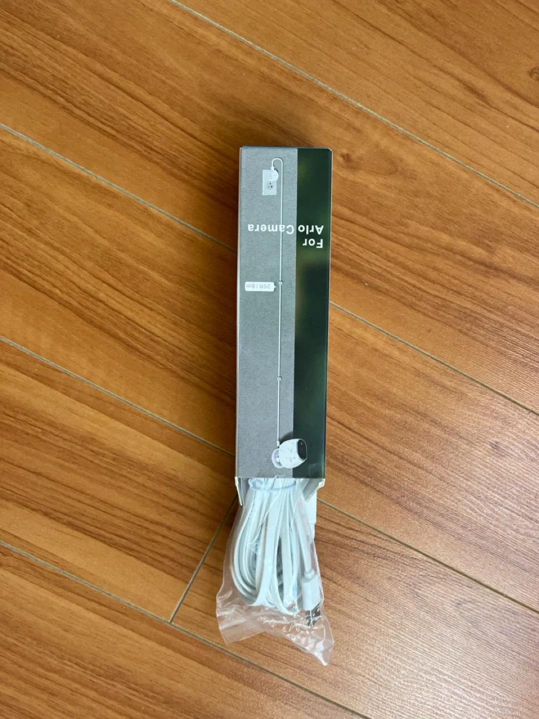 Arlo 4 Wire-Free HD Security Cameras + Accessories image indicator(3)