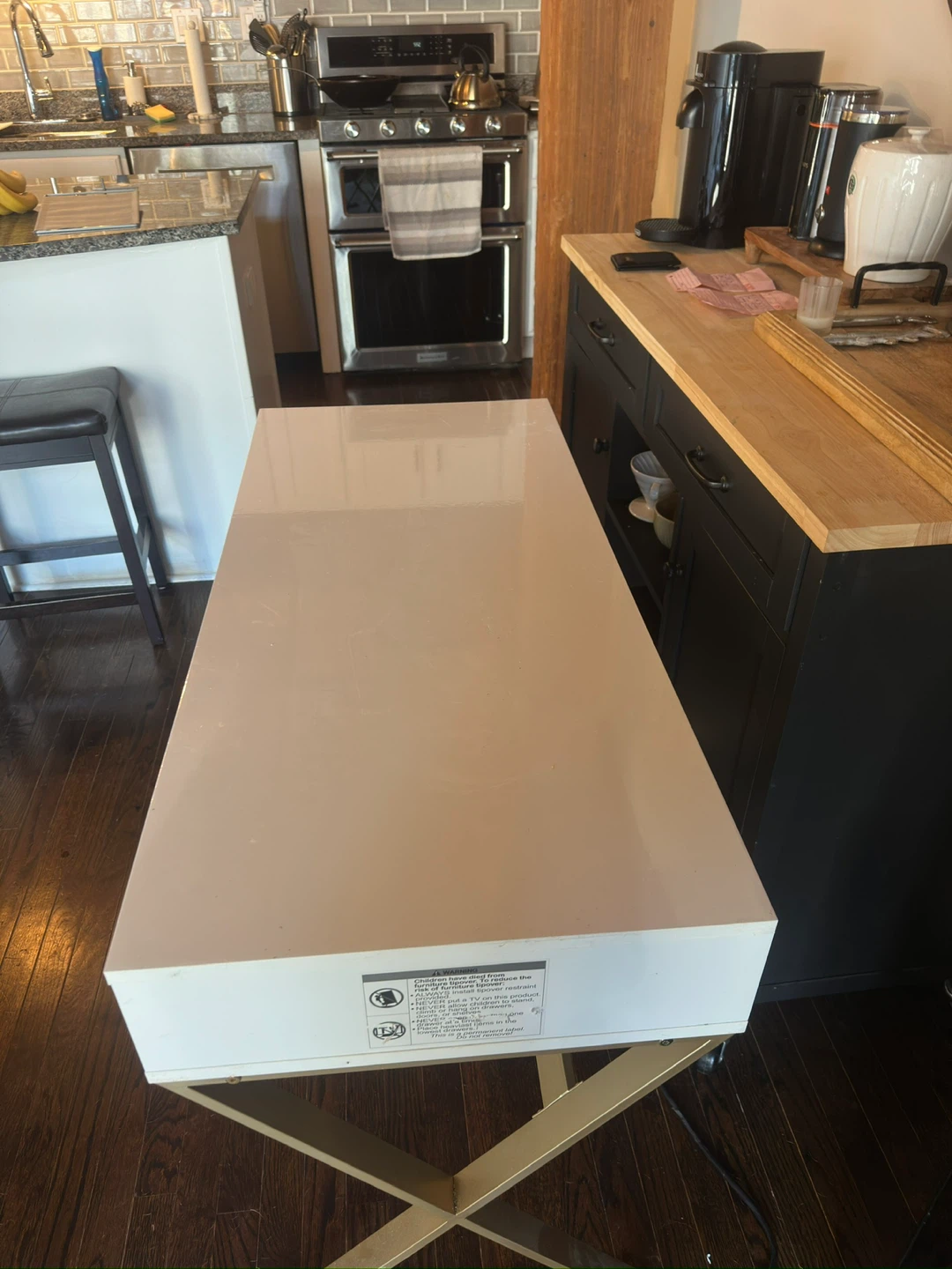 White & Gold Desk - photo 2