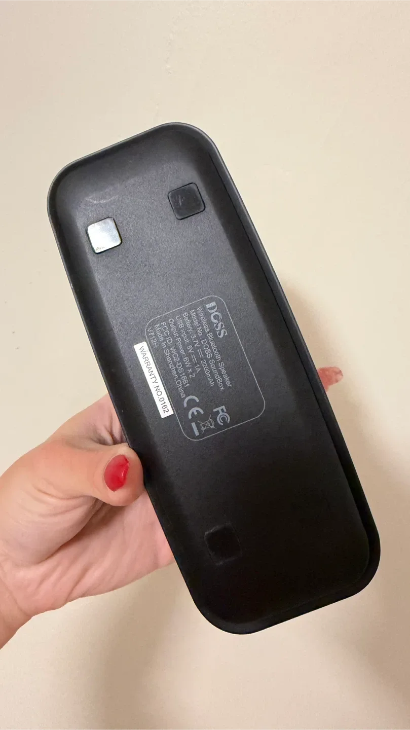 DOSS SoundBox Bluetooth Speaker image indicator(4)