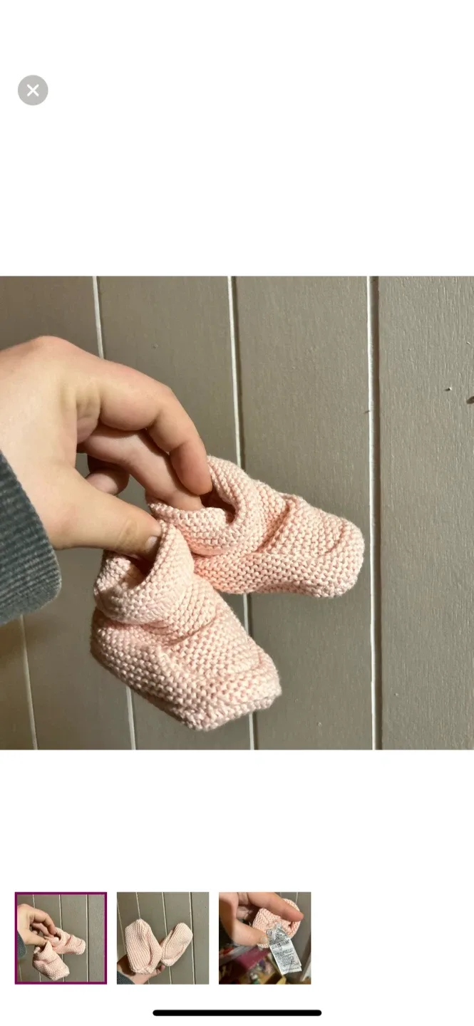 GAP Baby Pink Knit Booties 0-3M
