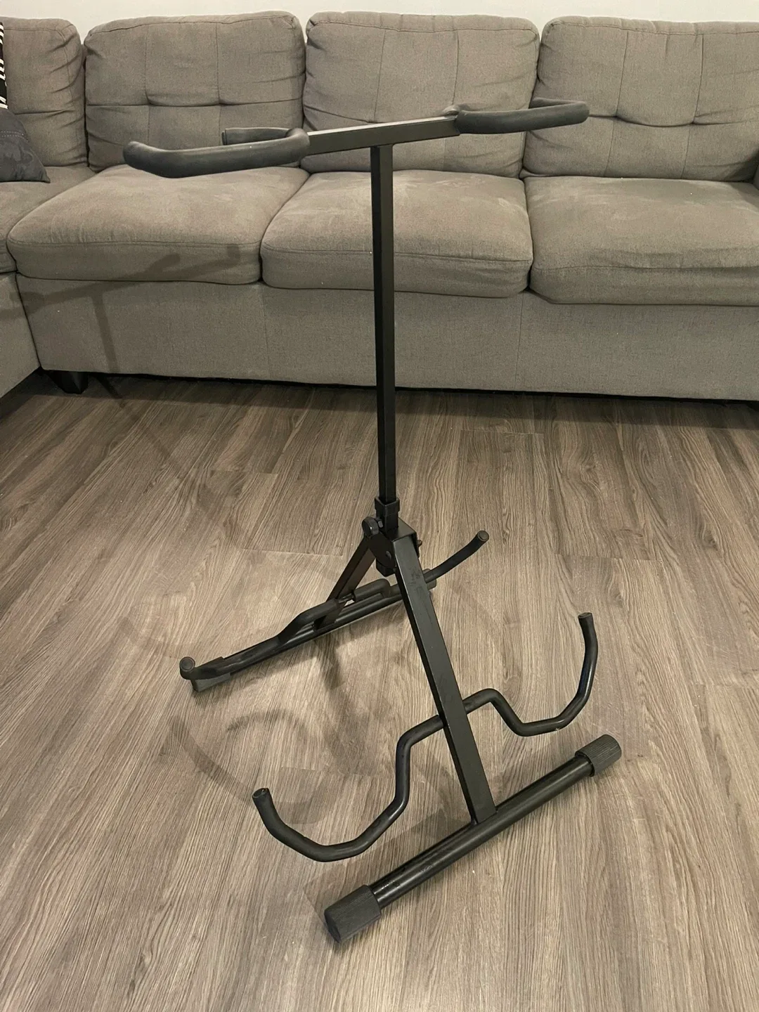 Double Guitar Stand