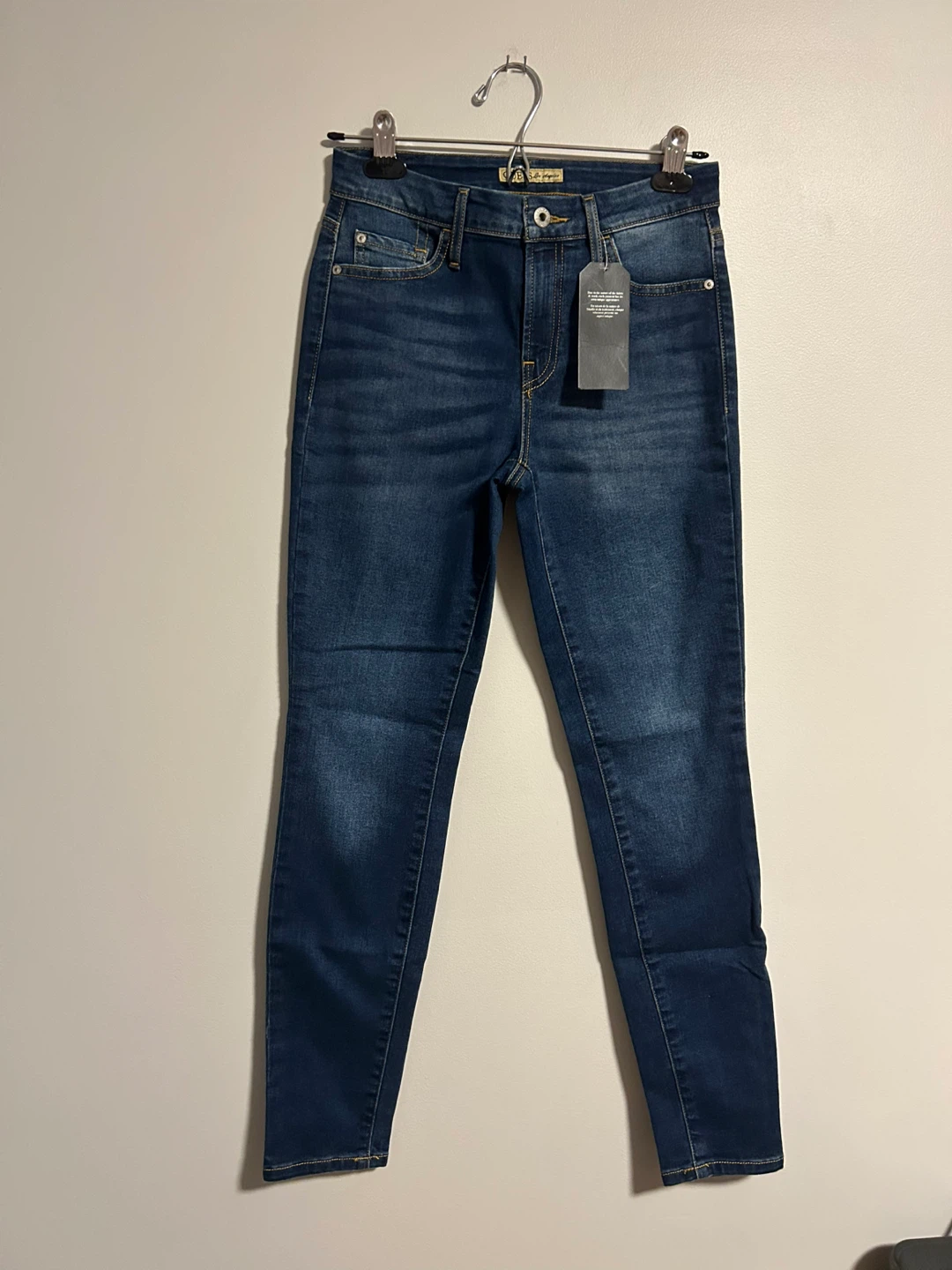 Guess Curvy Sophia Skinny Jeans - Size 26