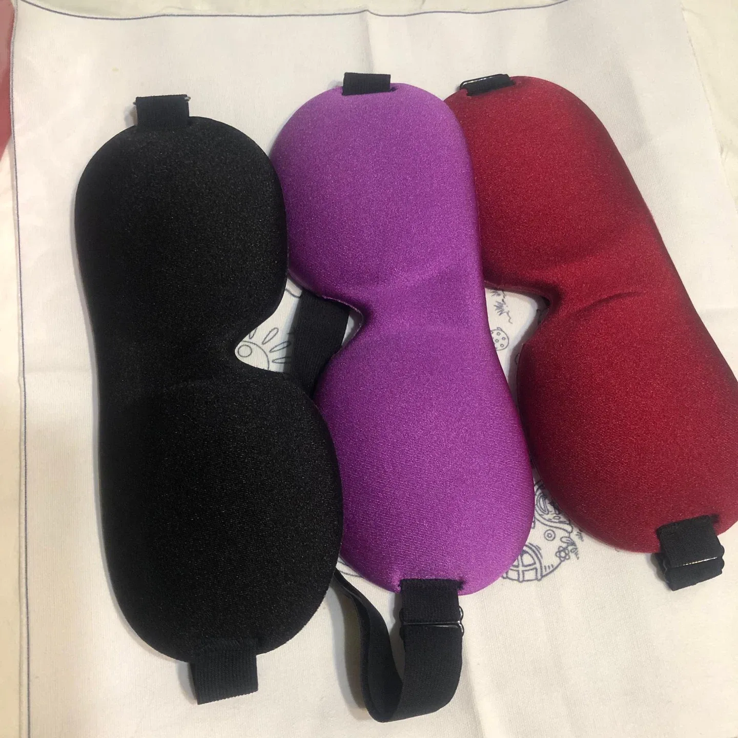 NEW-3D Sleep Eye Masks - Black, Purple, Red image indicator(5)