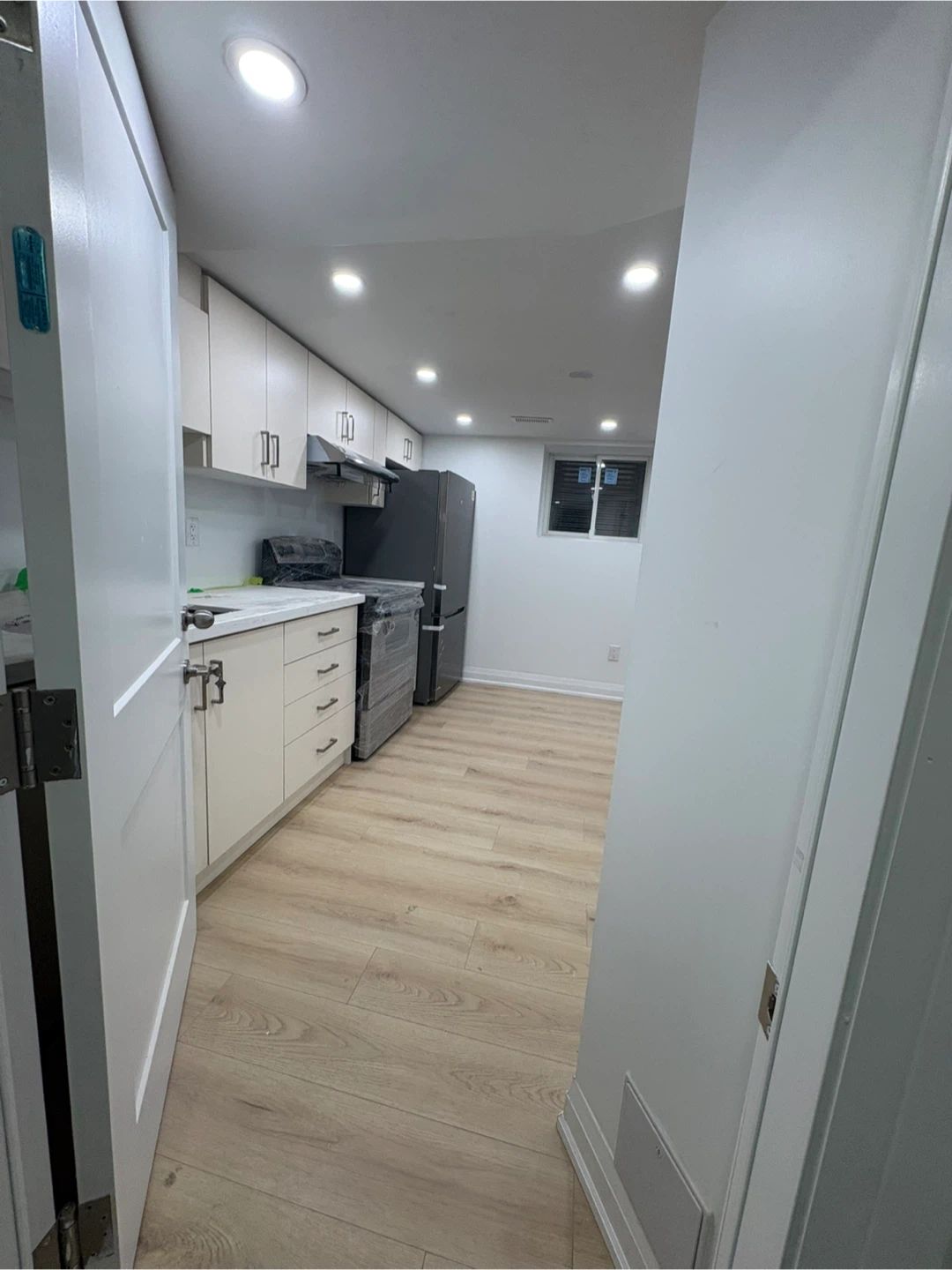 Semi Furnished Basement Rental Apartment 1 Bedroom 1 Bath - photo 2
