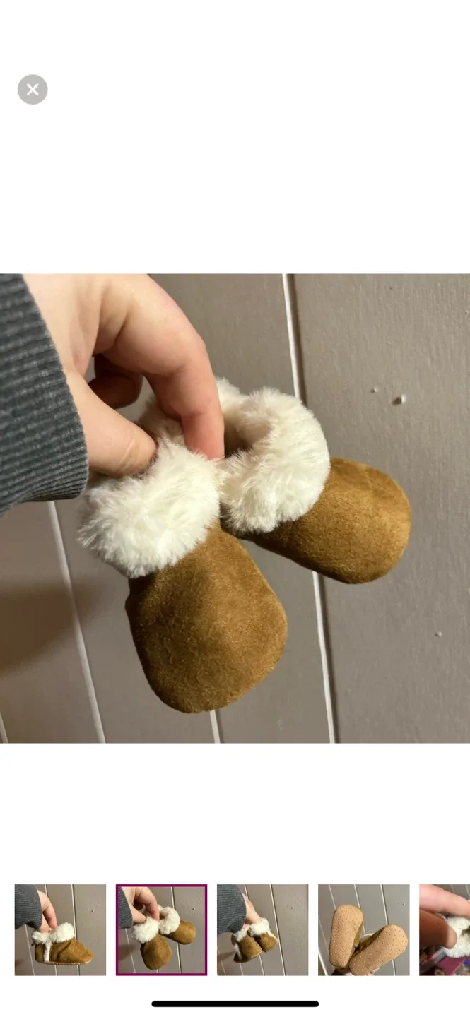 Old Navy Brown Baby Booties image indicator(2)