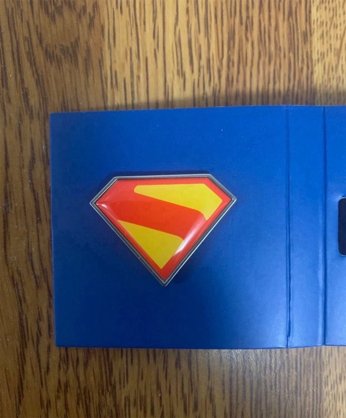 Superman (Cinemark Exclusive) Collectible Pin Badge - photo 5