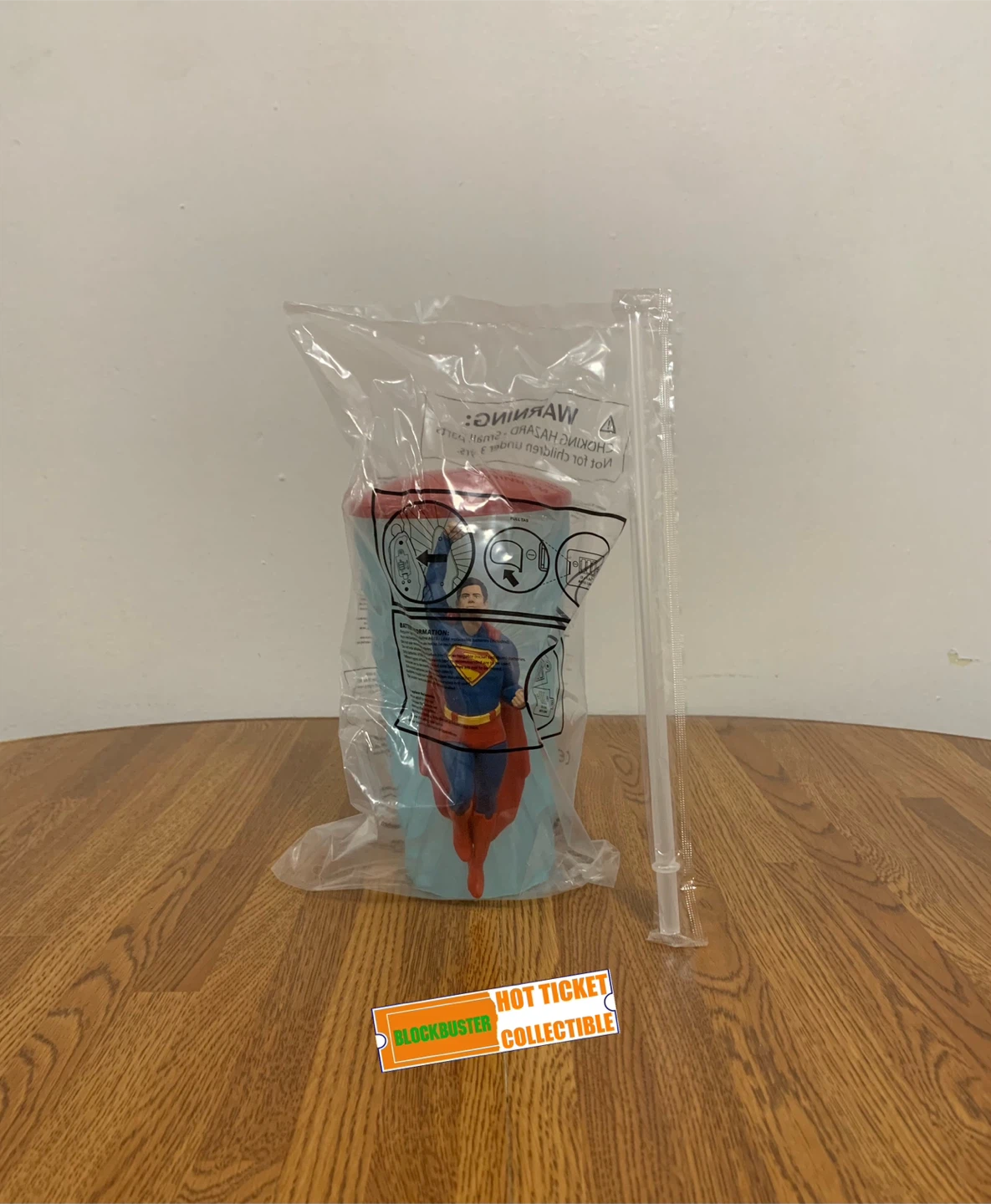 Superman (Regal Exclusive) High Flying Light Up Cup