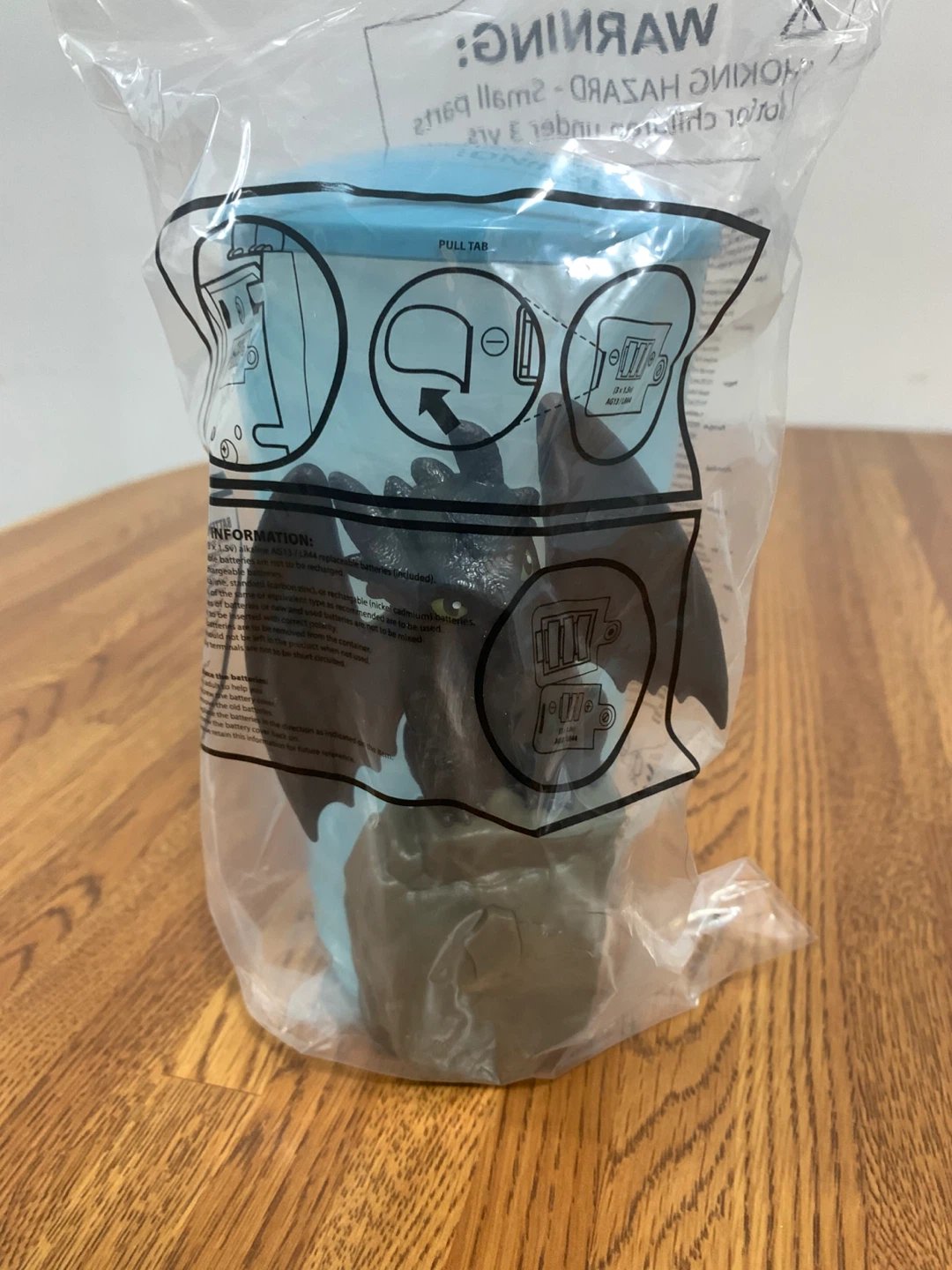 How to Train Your Dragon (Regal Exclusive) Toothless LED Cup - photo 2