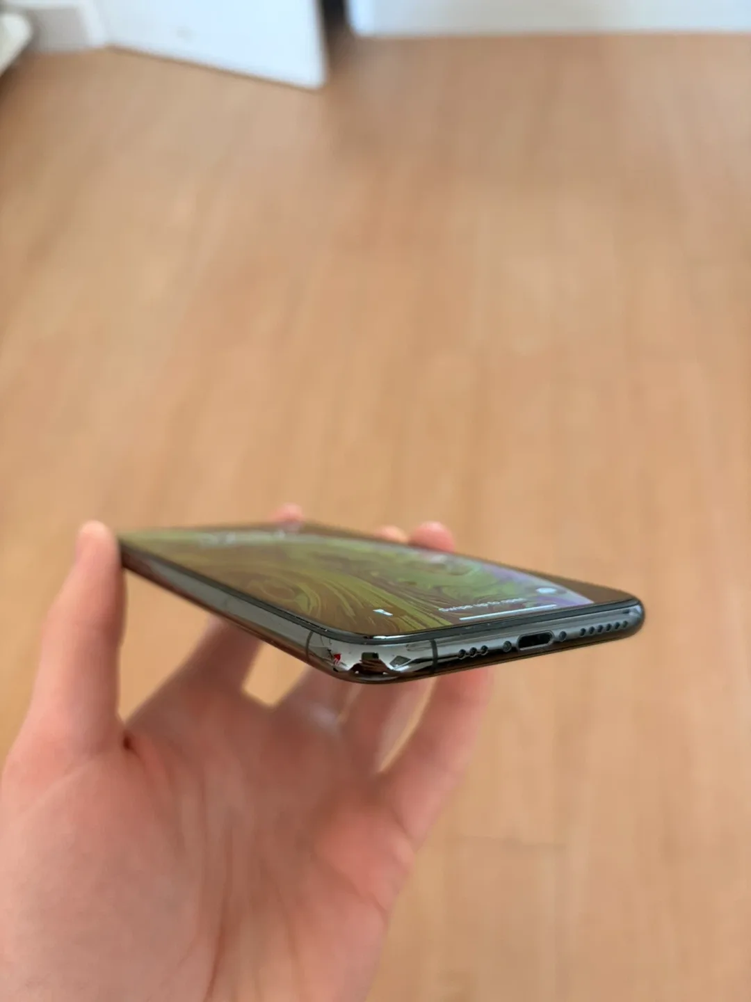 Apple iPhone XS 64GB Black — AT&T Only — Great Deal image indicator(3)