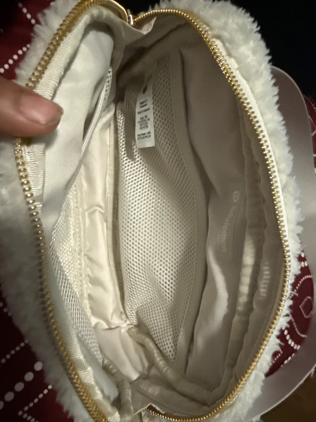 Lululemon Fleece Everywhere Belt Bag 2L w/ Extendable Strap image indicator(3)