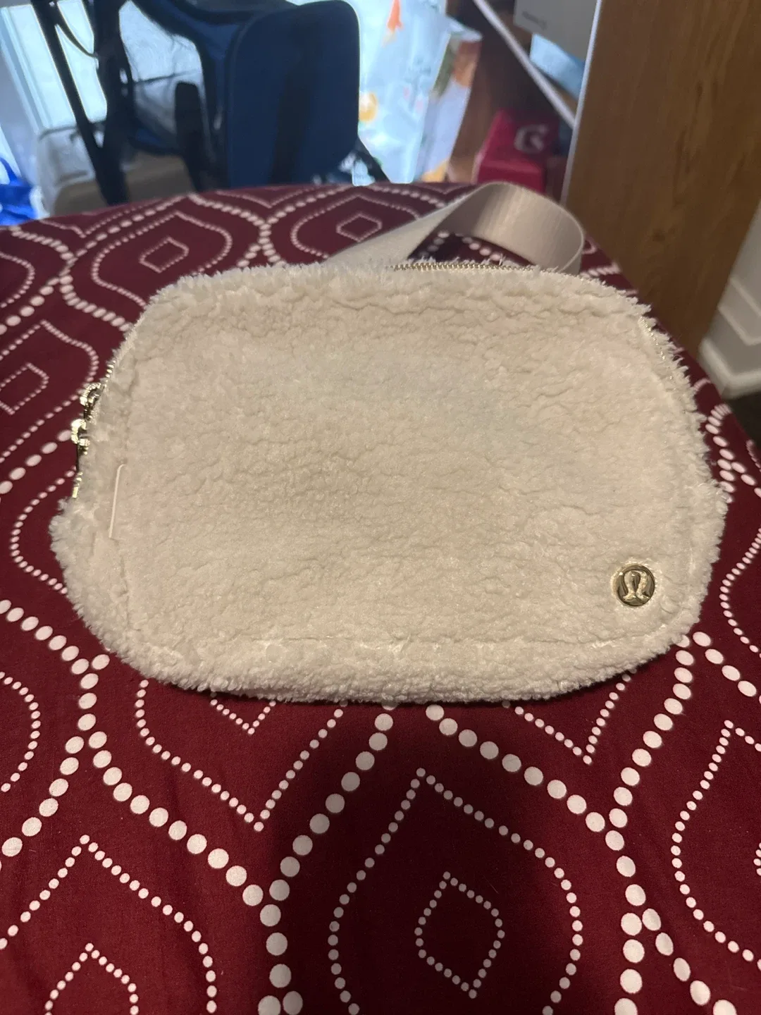 Lululemon Fleece Everywhere Belt Bag 2L w/ Extendable Strap