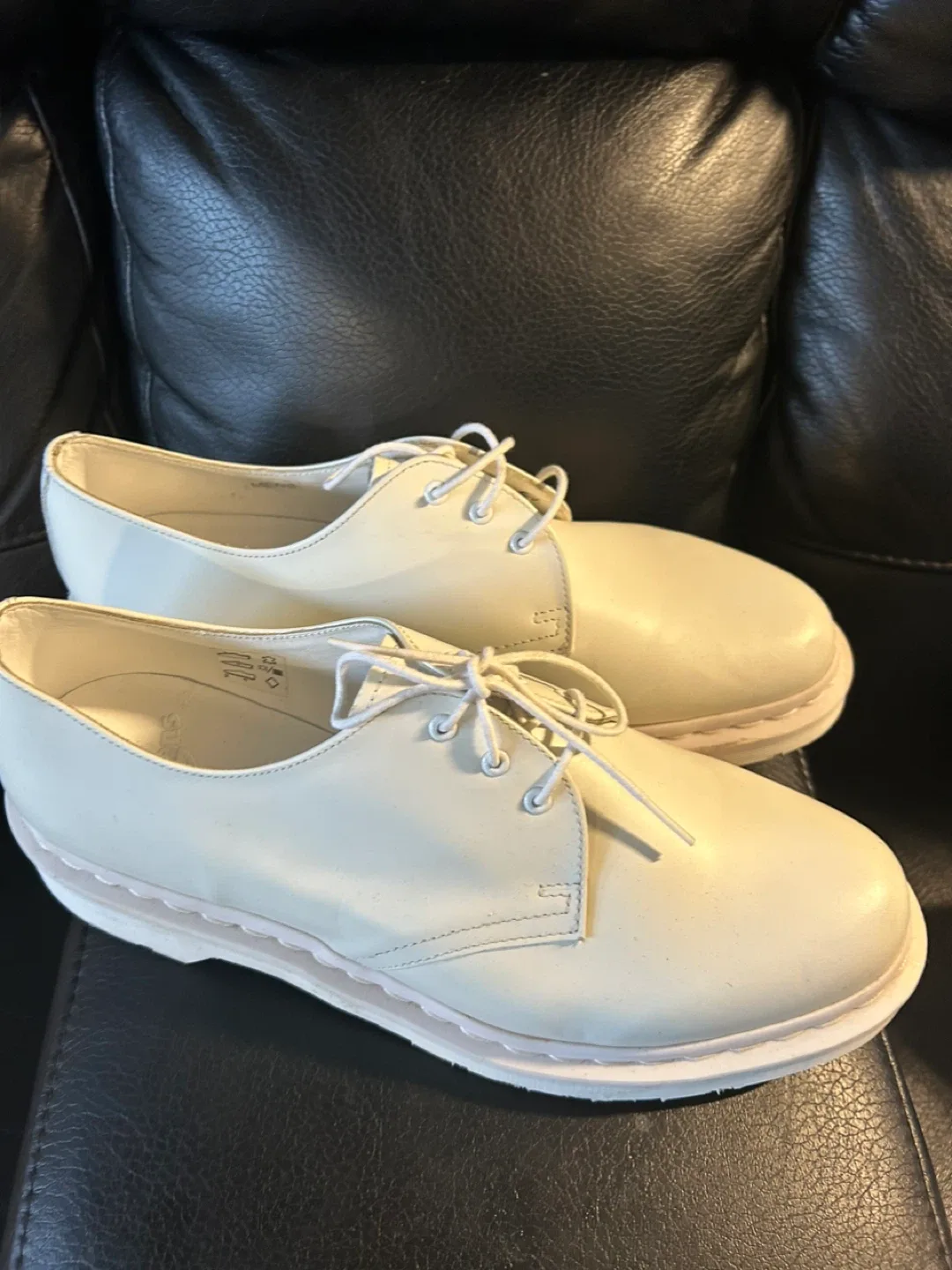 Dr. Martens 1461 Mono White US 11 image indicator(3)