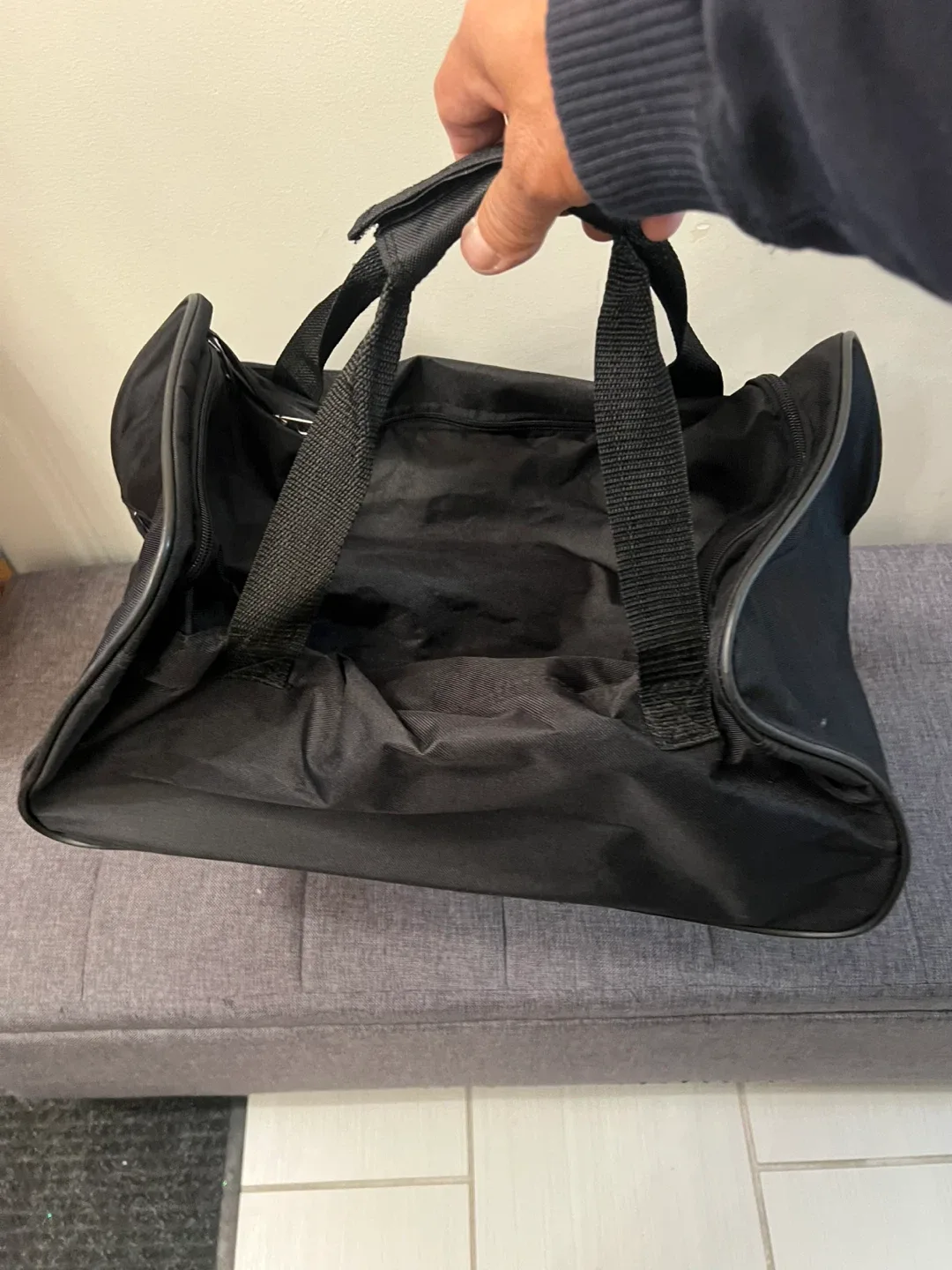 Walt Disney World Rolling Suitcase image indicator(5)