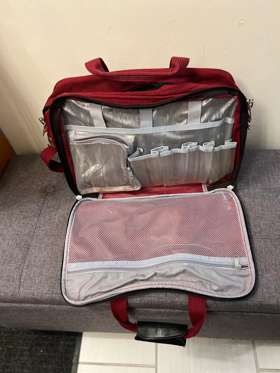 American Tourister Red Carry-On Bag image indicator(6)