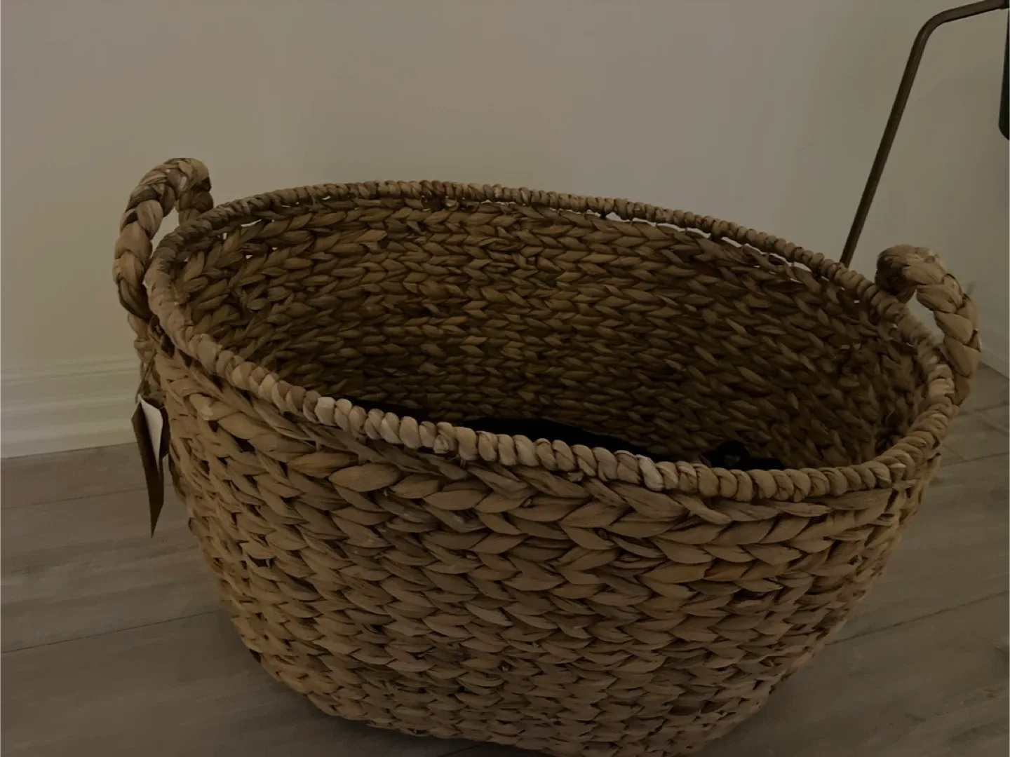 HomeSense Woven Basket with Handles image indicator(2)
