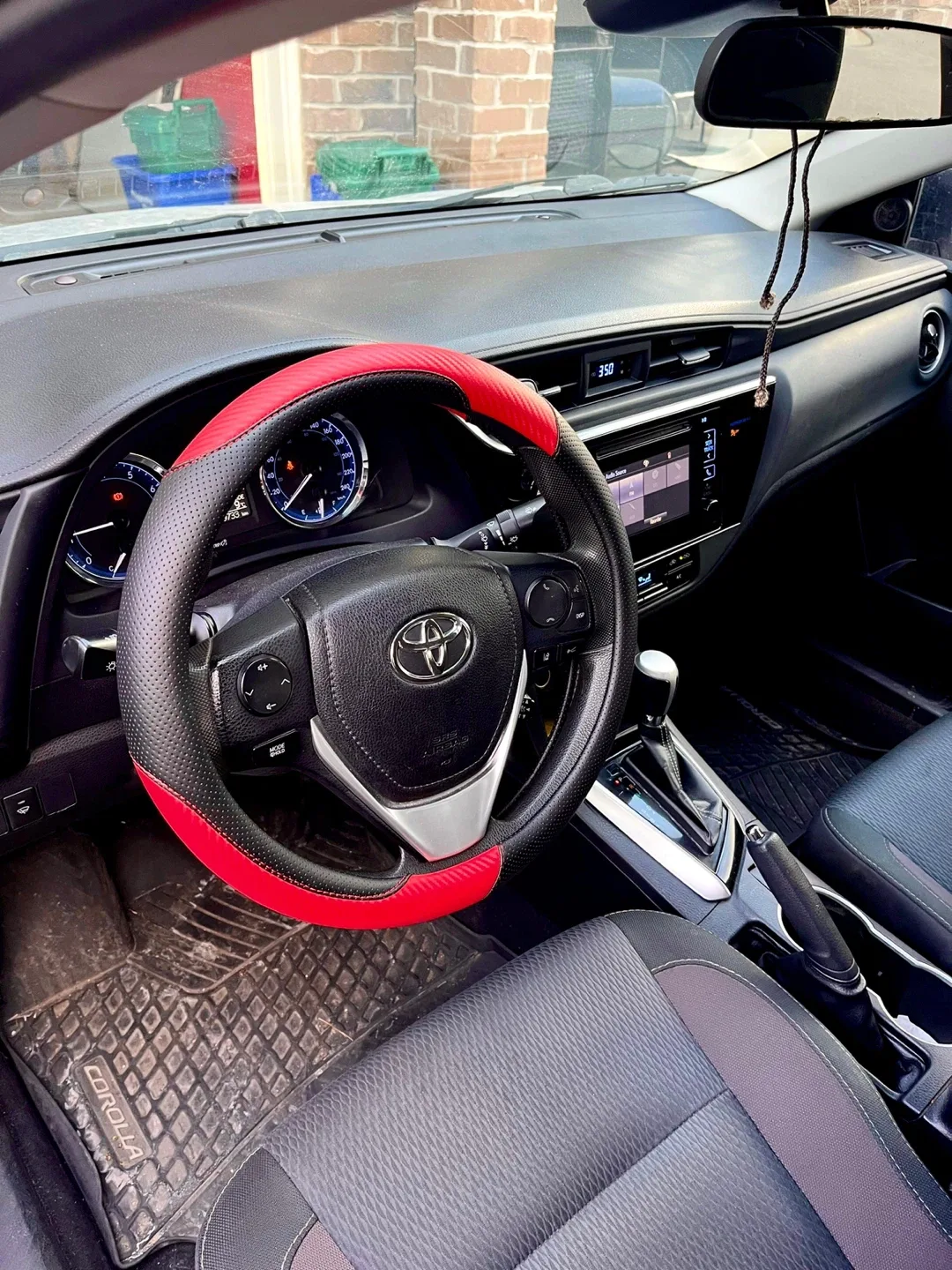 2018 Toyota Corolla LE – Clean title,No accident image indicator(3)