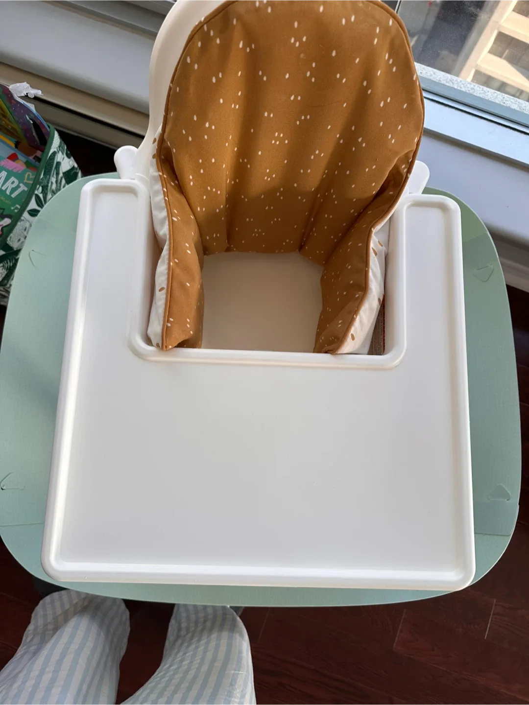 IKEA Highchair with Catchy bundle! Used only by 1 kid :) image indicator(2)