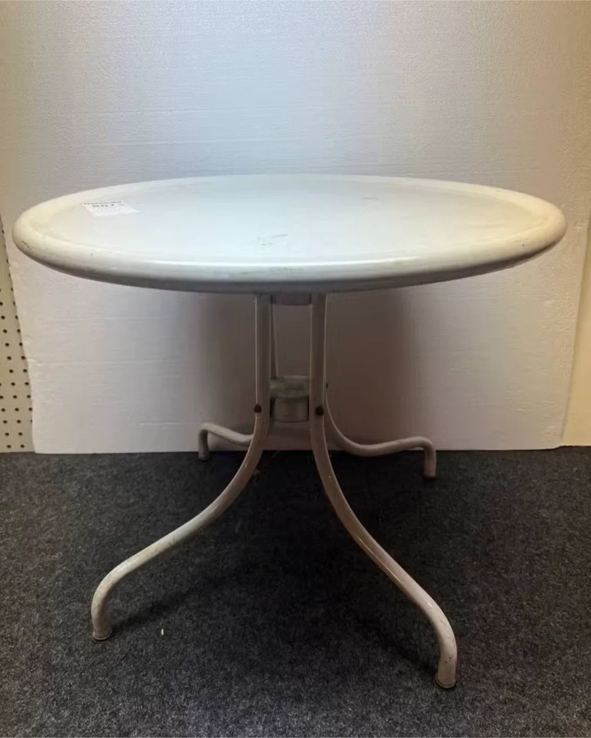 White Metal Round Table
