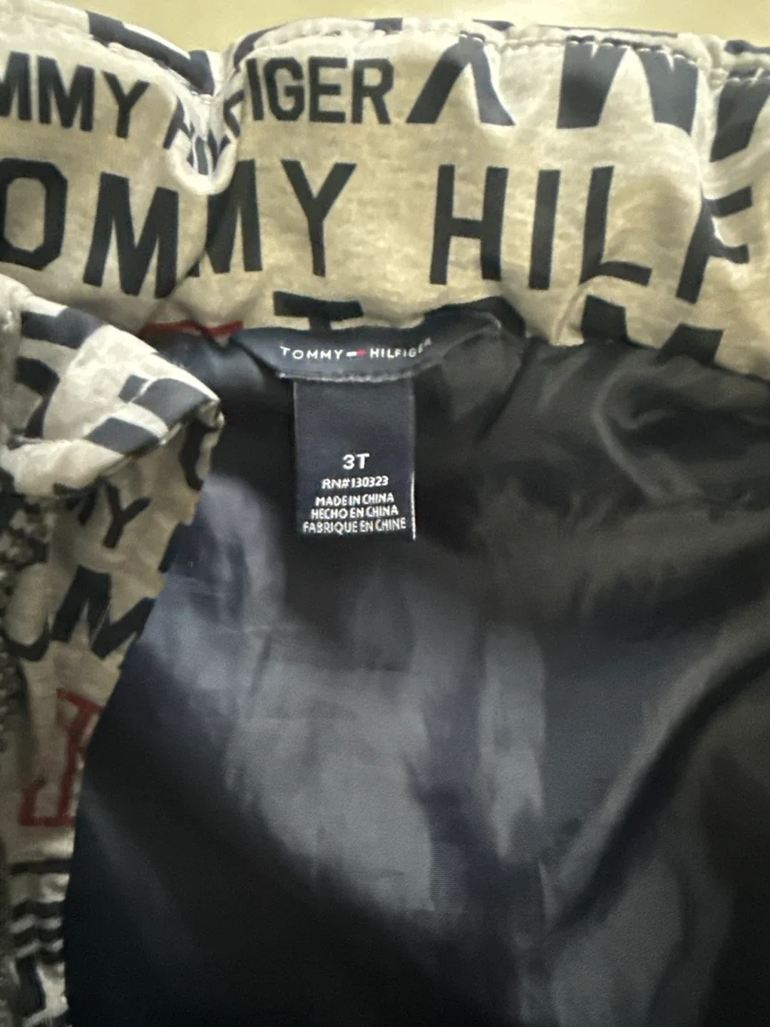 Tommy Hilfiger Kids Vest - Size 3T image indicator(3)