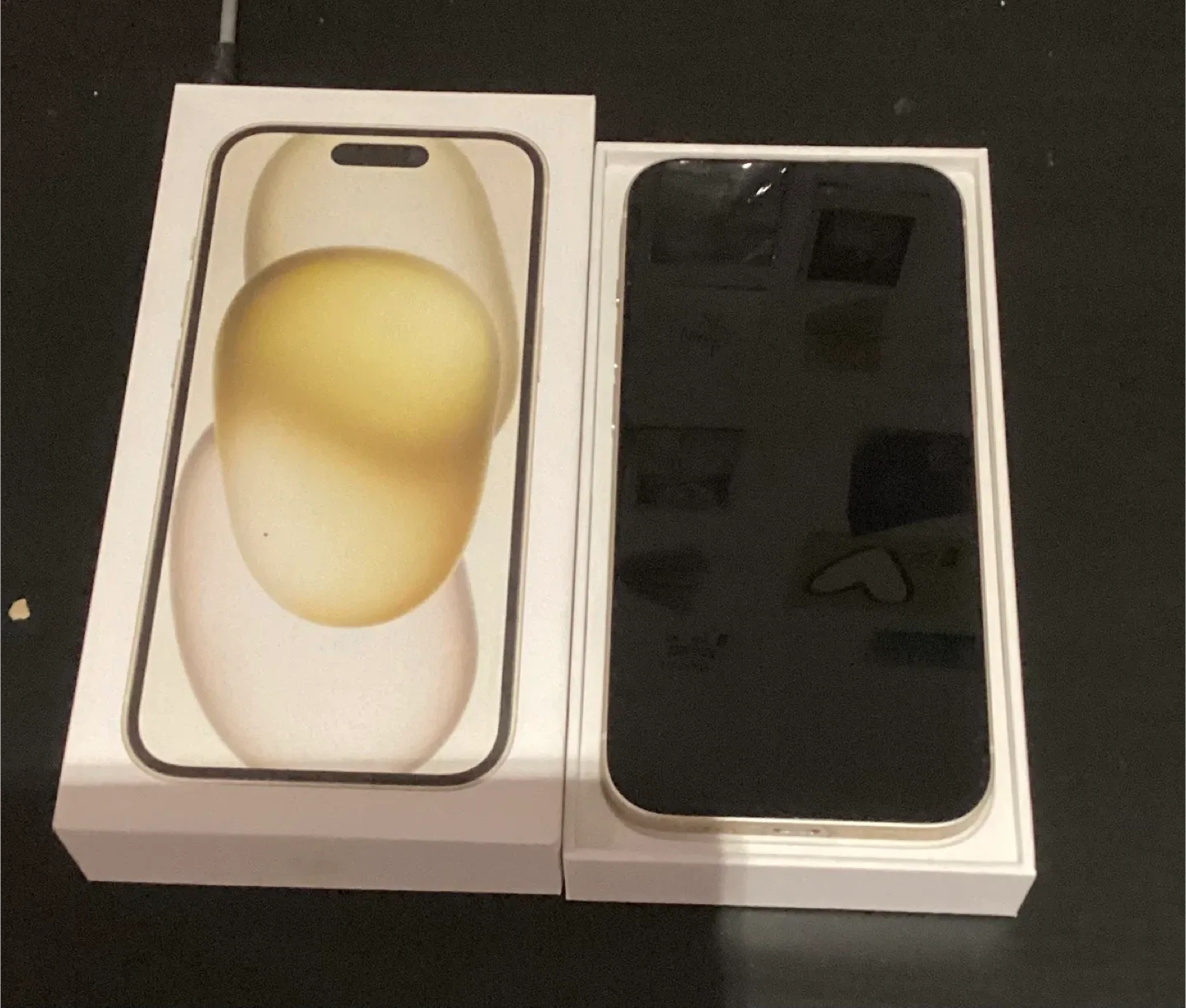 iPhone 15 256 GB ,Yellow Includes Cases & Screen Protectors image indicator(3)