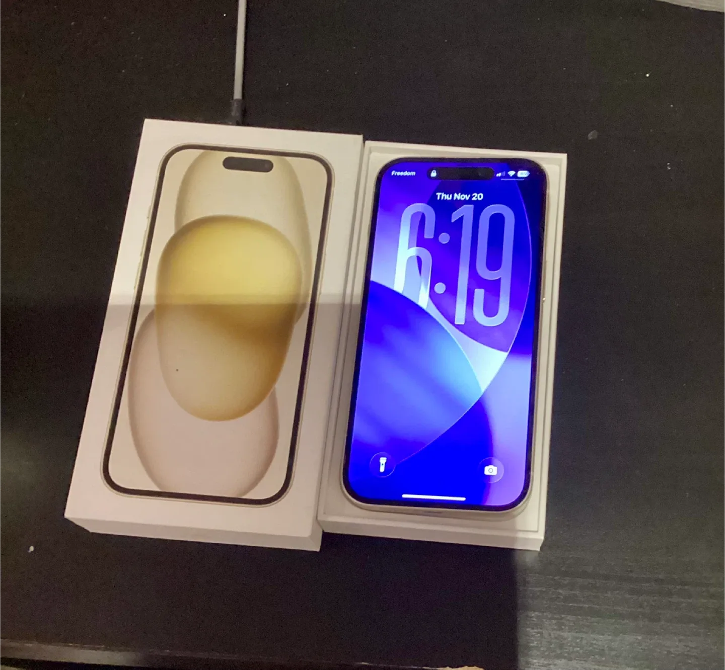 iPhone 15 256 GB ,Yellow Includes Cases & Screen Protectors image indicator(2)