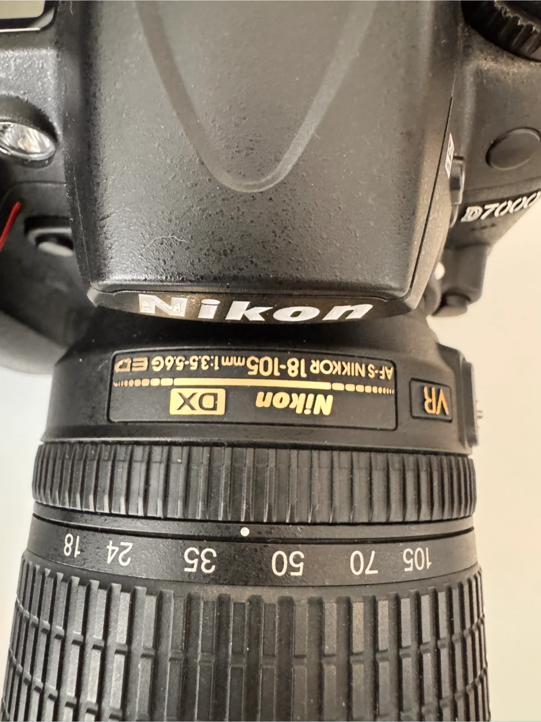 Nikon D7000 DSLR Camera with 18-105mm Lens and bag - photo 4