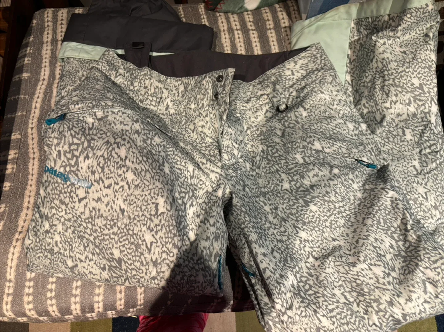 Patagonia Women's Snow Pants - Size M image indicator(2)