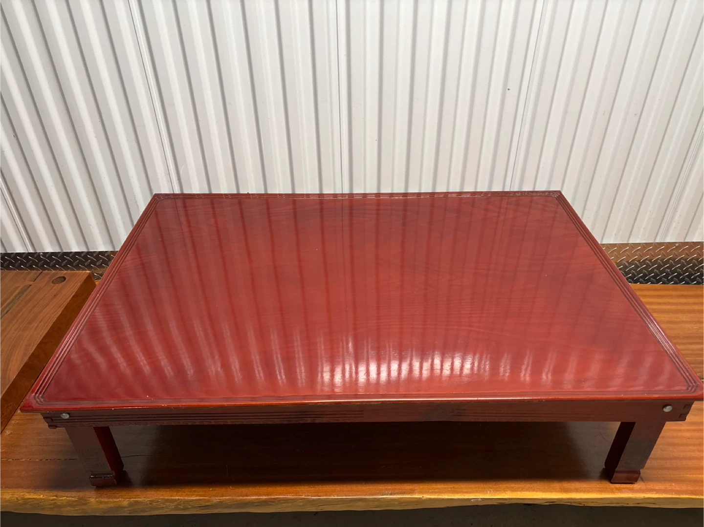 Red Lacquered Low Folding Table - photo 2