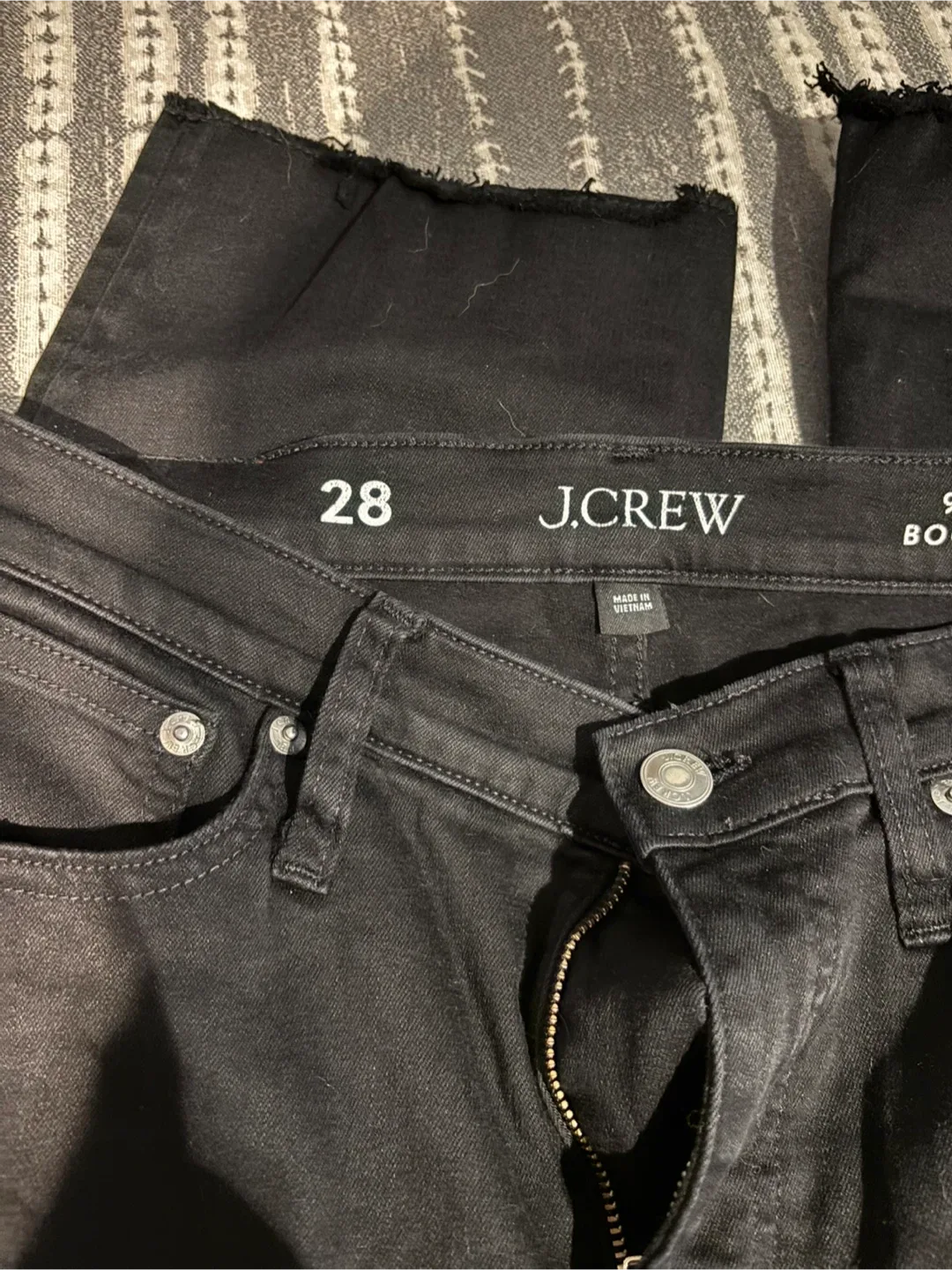 J.Crew 9" Demi Boot Crop Jeans - Size 28 image indicator(2)