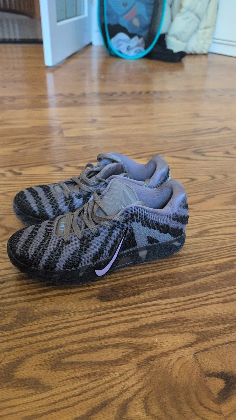 Nike ja 3 Brown/Pink image indicator(4)