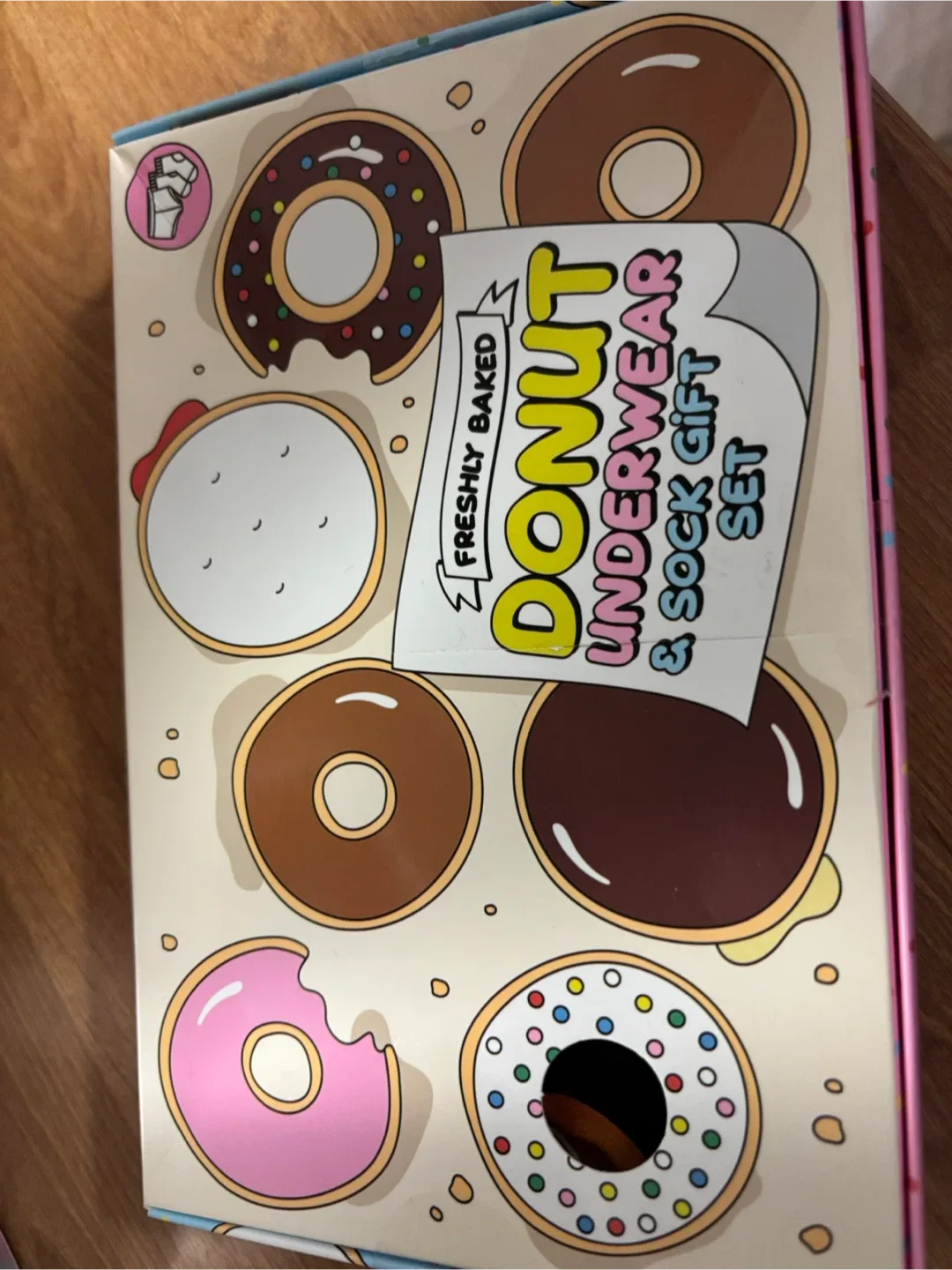 Socks & Tote Bag Gift Sets - New in Box! image indicator(5)