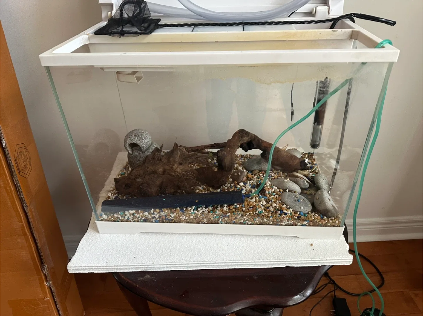 Used Fish Tank with Accessories image indicator(2)