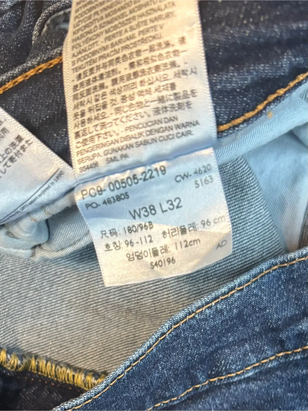 Levi's Jeans, W38 L32 image indicator(4)