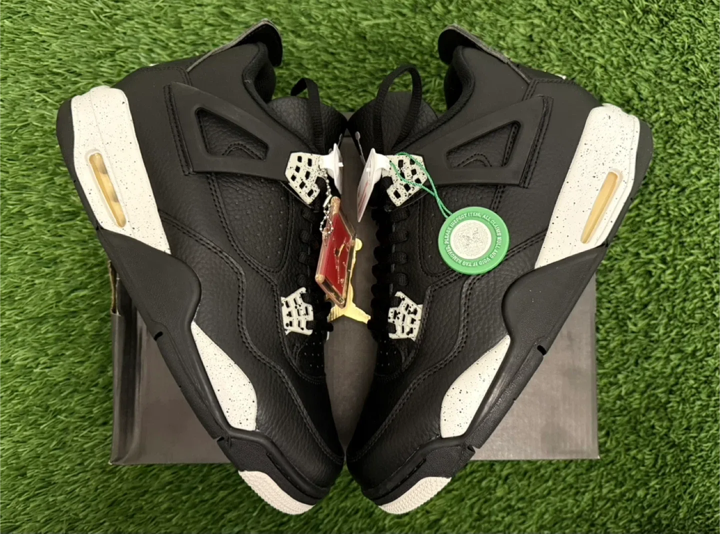 Air Jordan 4 Retro Oreo