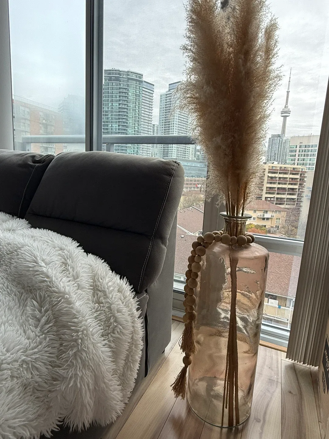 Large Glass Vase with Pampas Grass