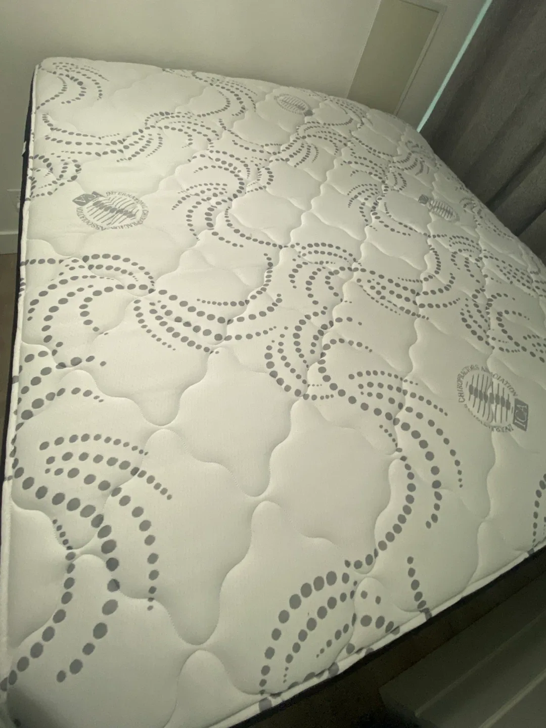 King Koil Edmund Mattress - Spine Support- king size image indicator(4)