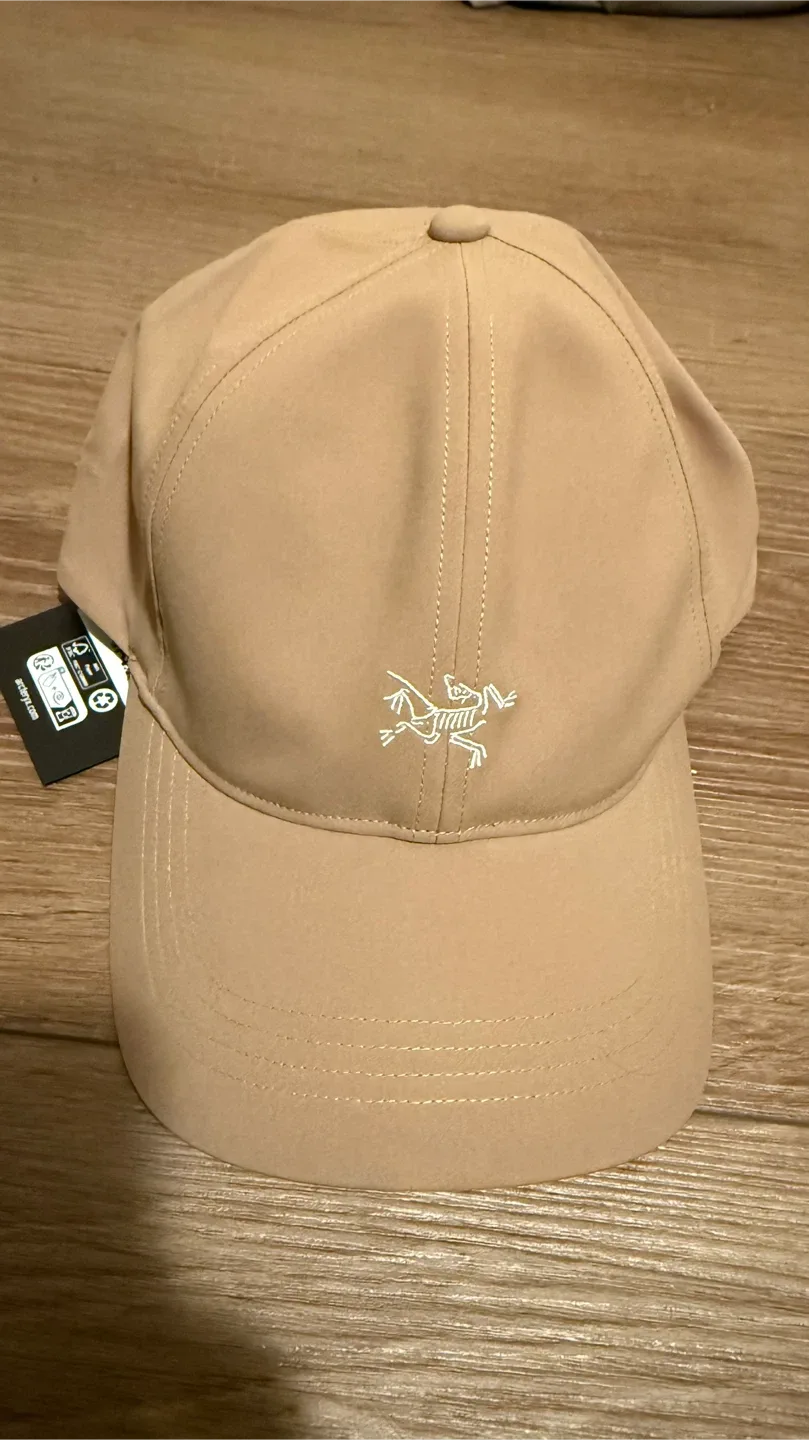 New Arc'teryx Small Bird Hat - Canvas