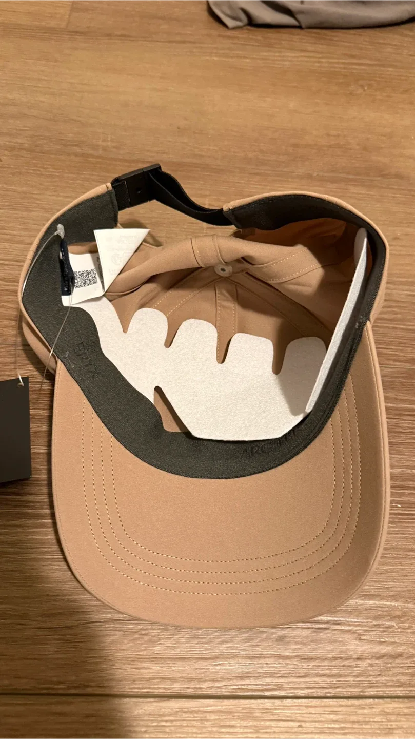 New Arc'teryx Small Bird Hat - Canvas image indicator(2)