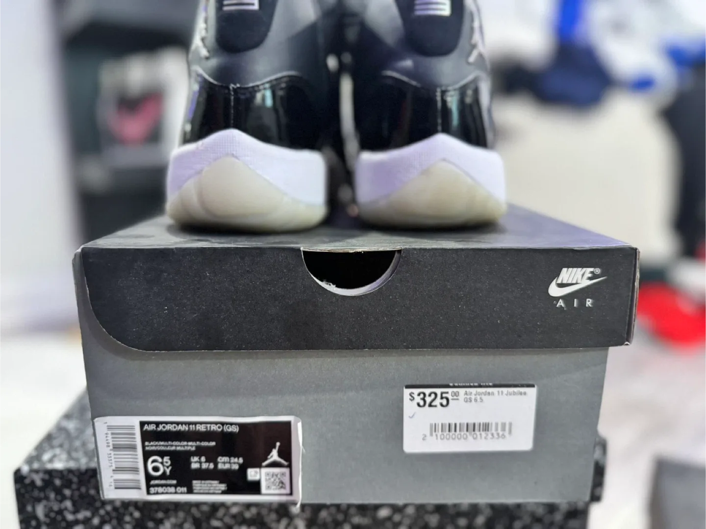 Air Jordan 11 Retro GS Jubilee - Size 6.5