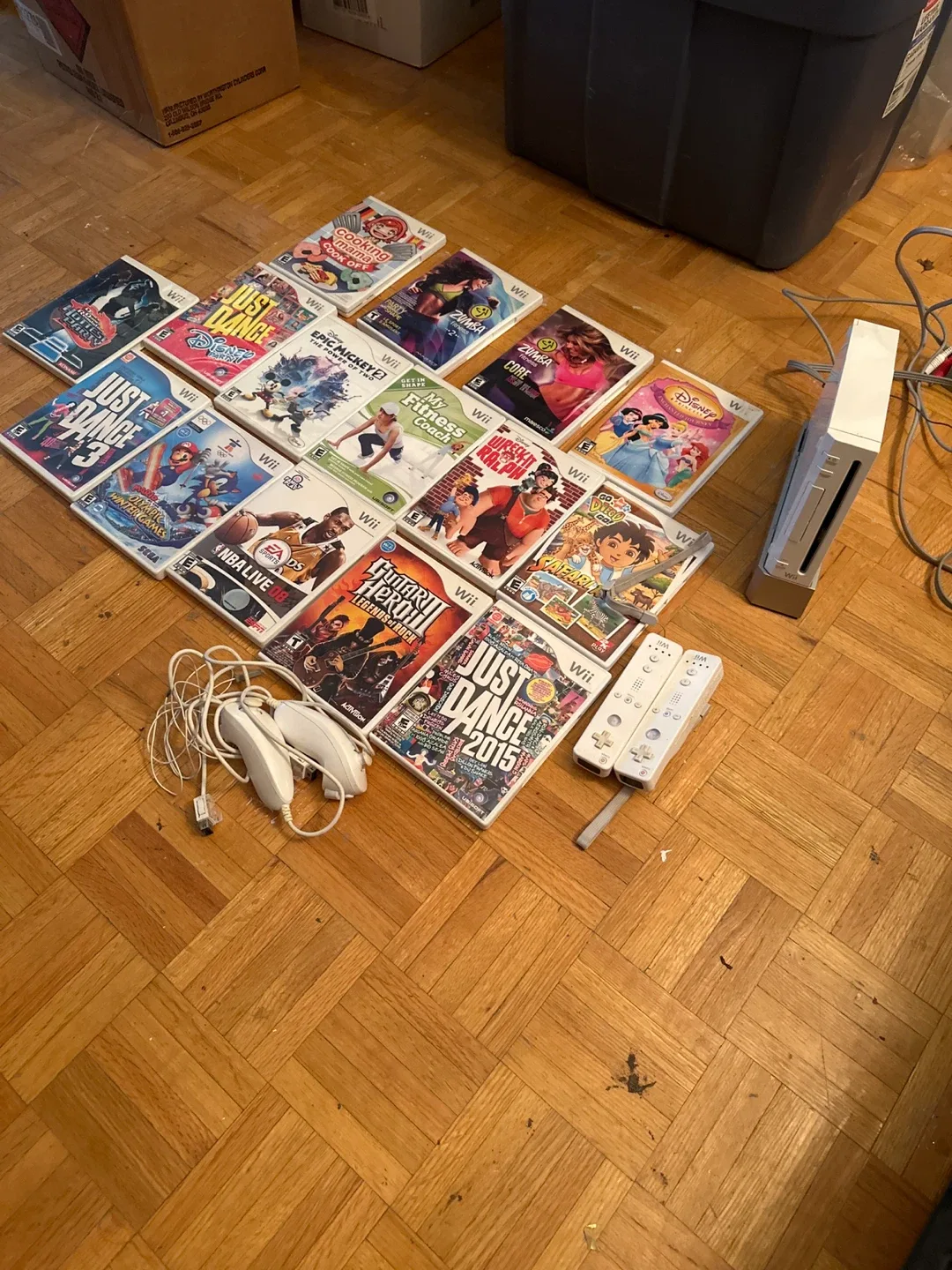 Nintendo Wii Console Bundle with Games