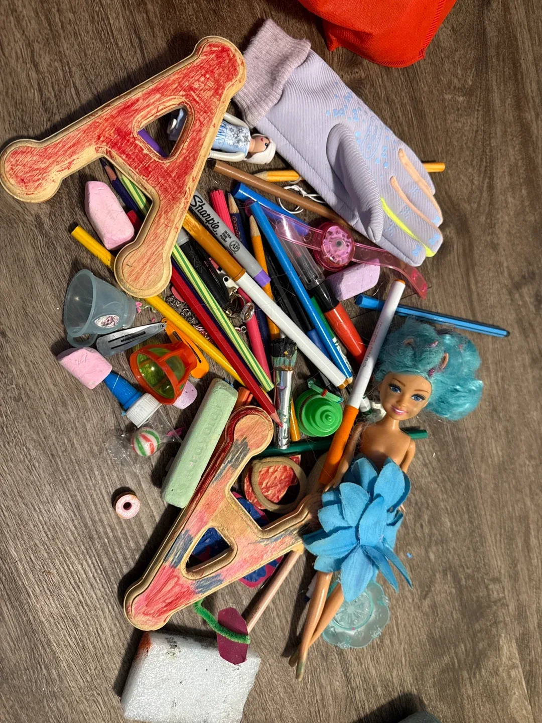 Mixed Lot of Toys & Art Supplies