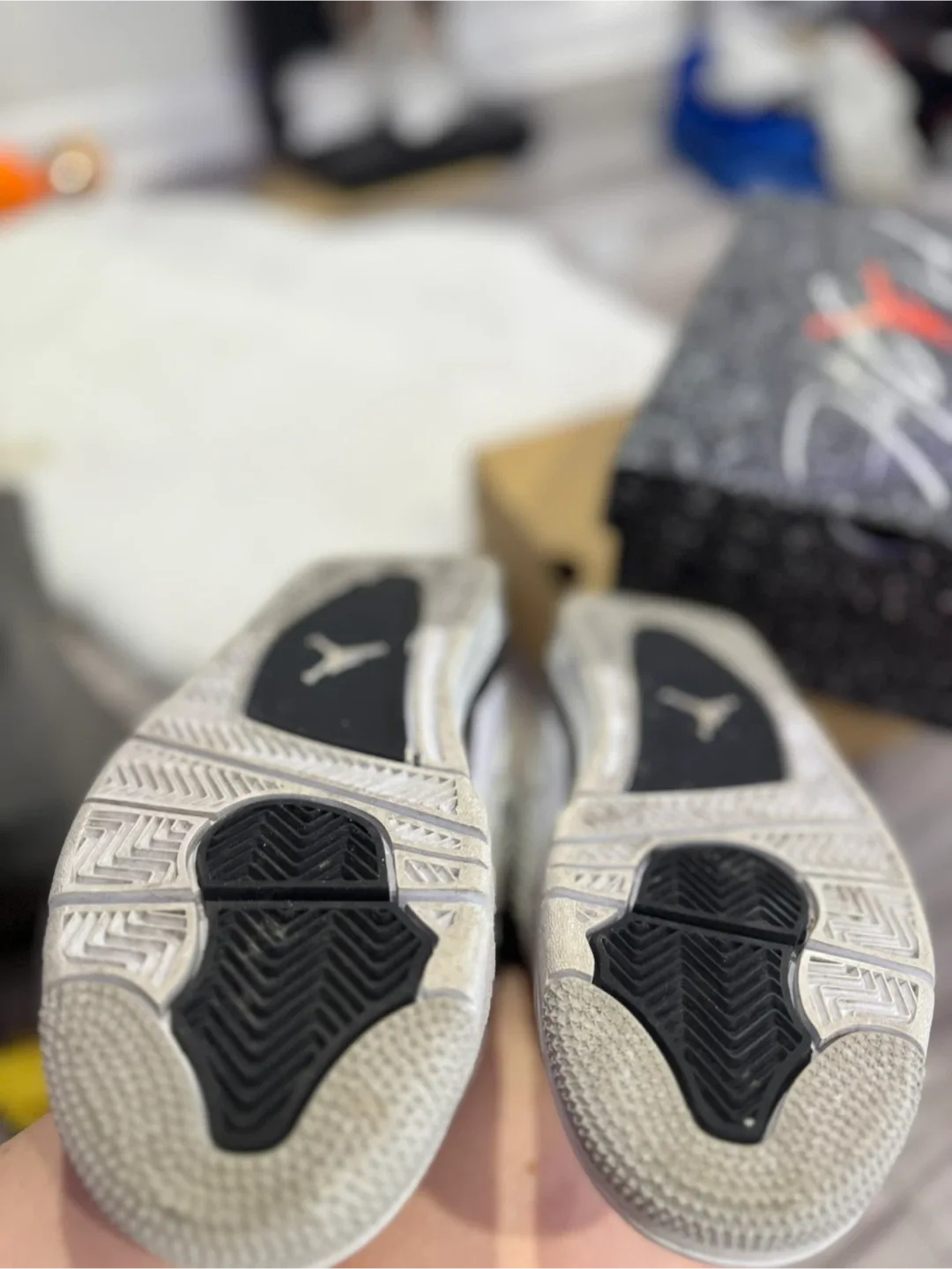 Air Jordan 4 Retro Military Black Size 8 image indicator(3)