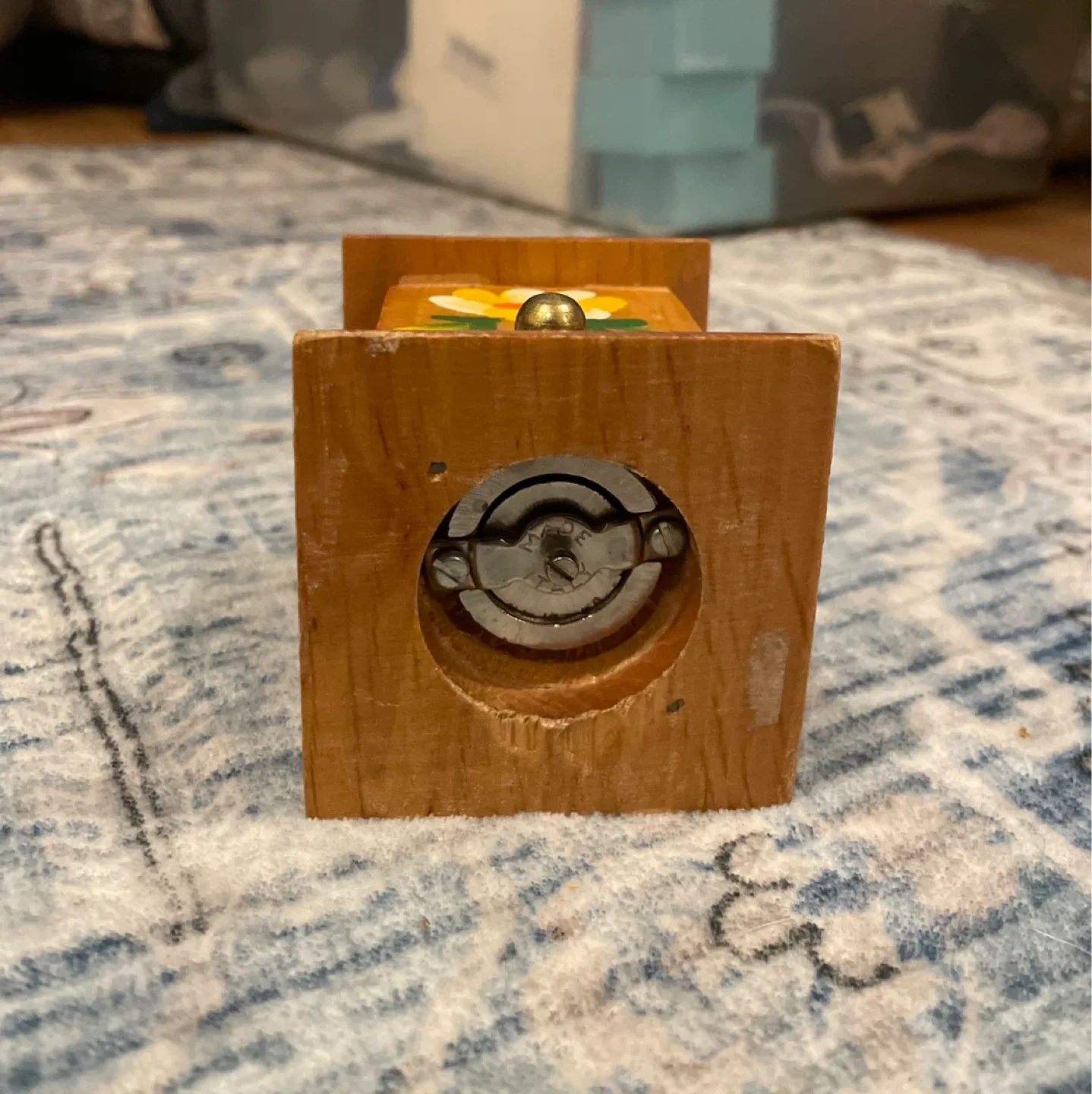 Vintage Roccaspinalveti Salt Grinder image indicator(3)