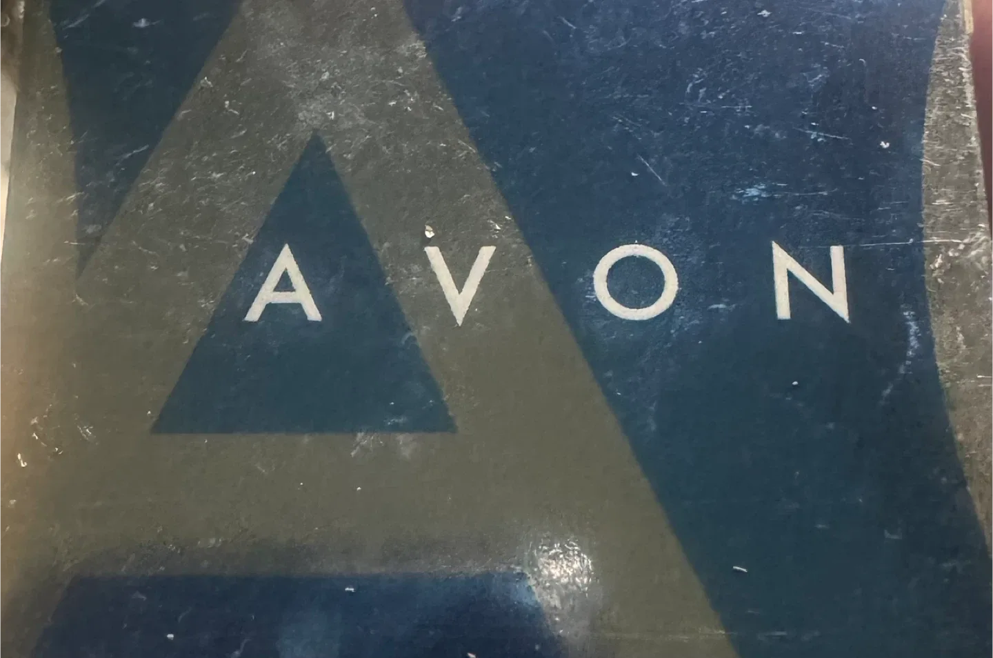 Avon Crystal Aura Necklace Set