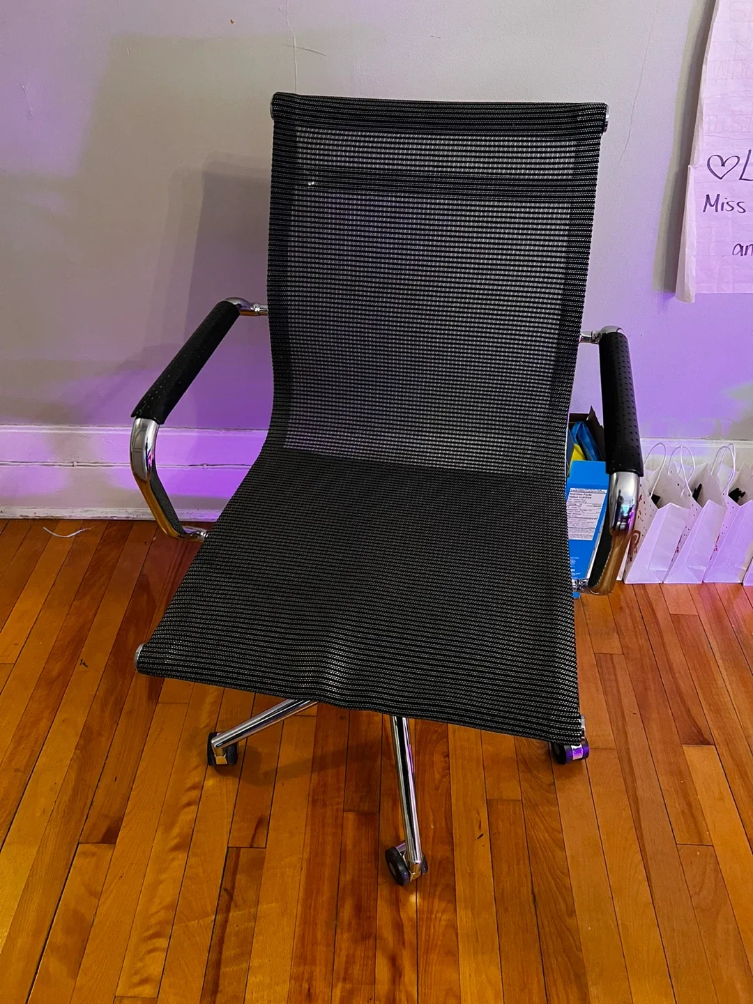 Mesh office chair
