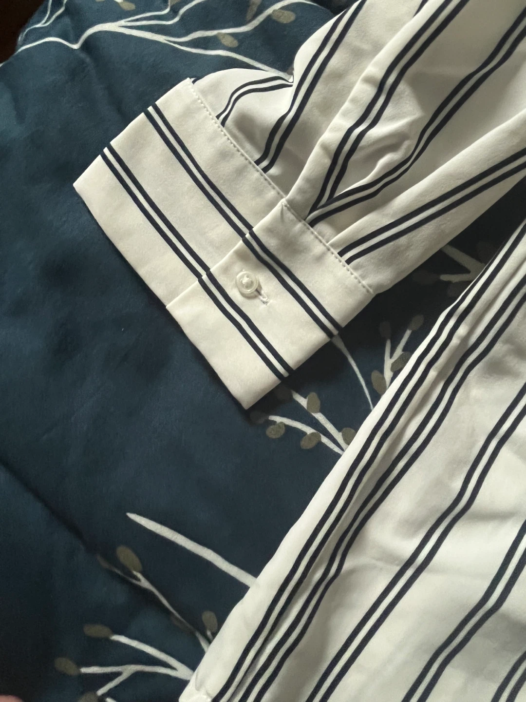 Banana Republic Striped Blouse - Size XS - photo 2