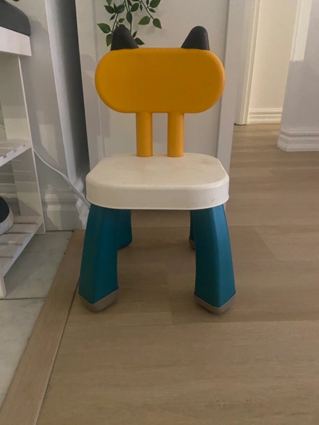 Kids' Colorful Chair
